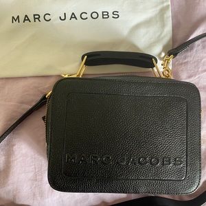 MARC JACOBS TEXTURED MINI BOX BAG